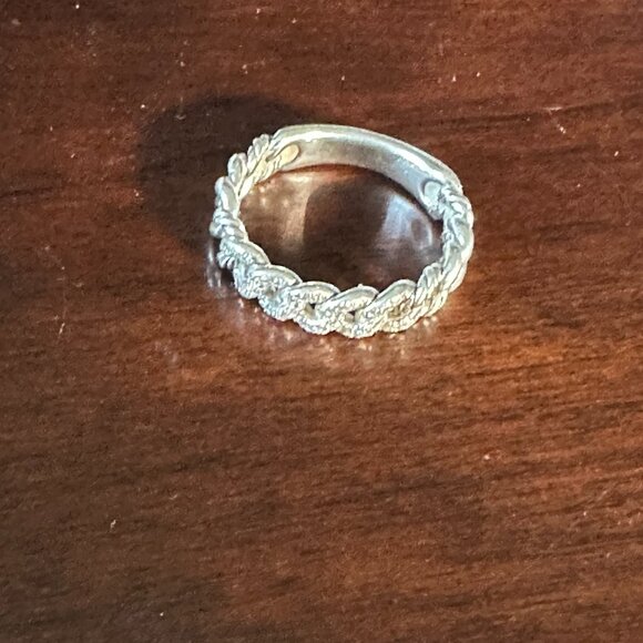 David Yurman Belmont Curb Link Narrow Ring with Pavé Diamonds - Picture 4 of 5